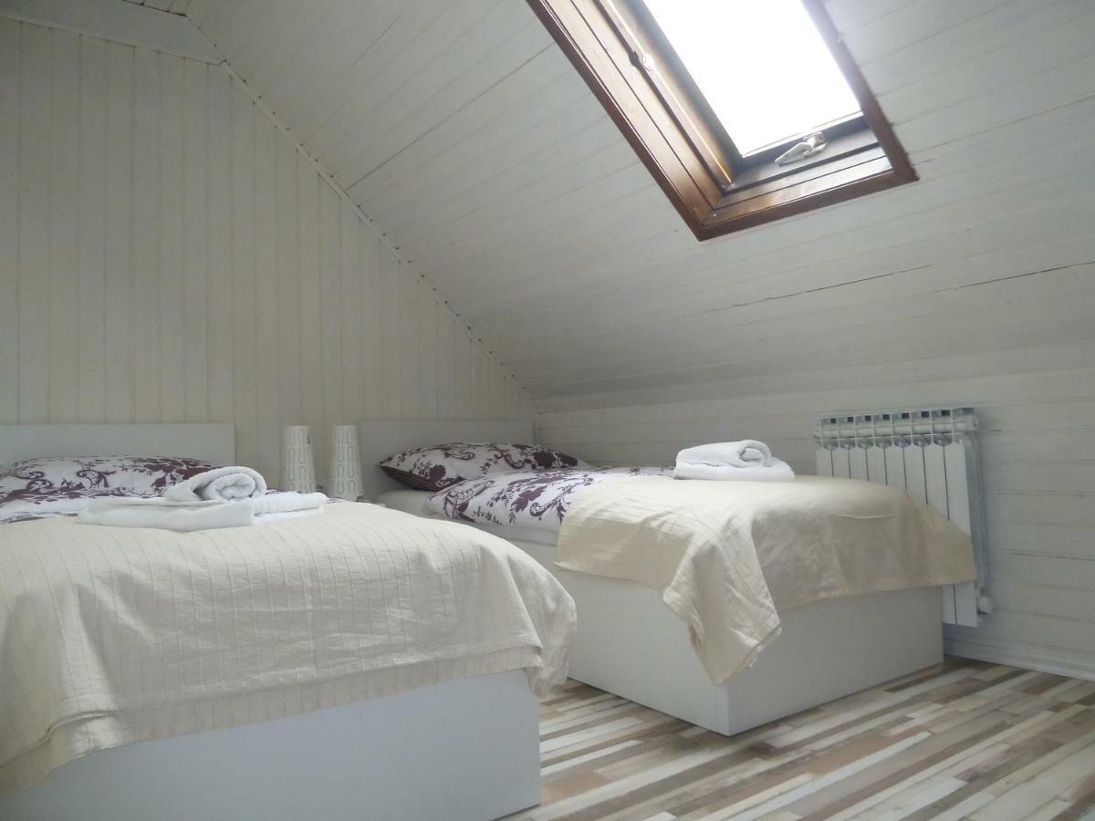 Estavela Holiday Home Jezerce Zewnętrze zdjęcie