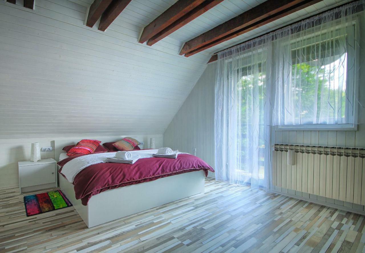 Estavela Holiday Home Jezerce Zewnętrze zdjęcie